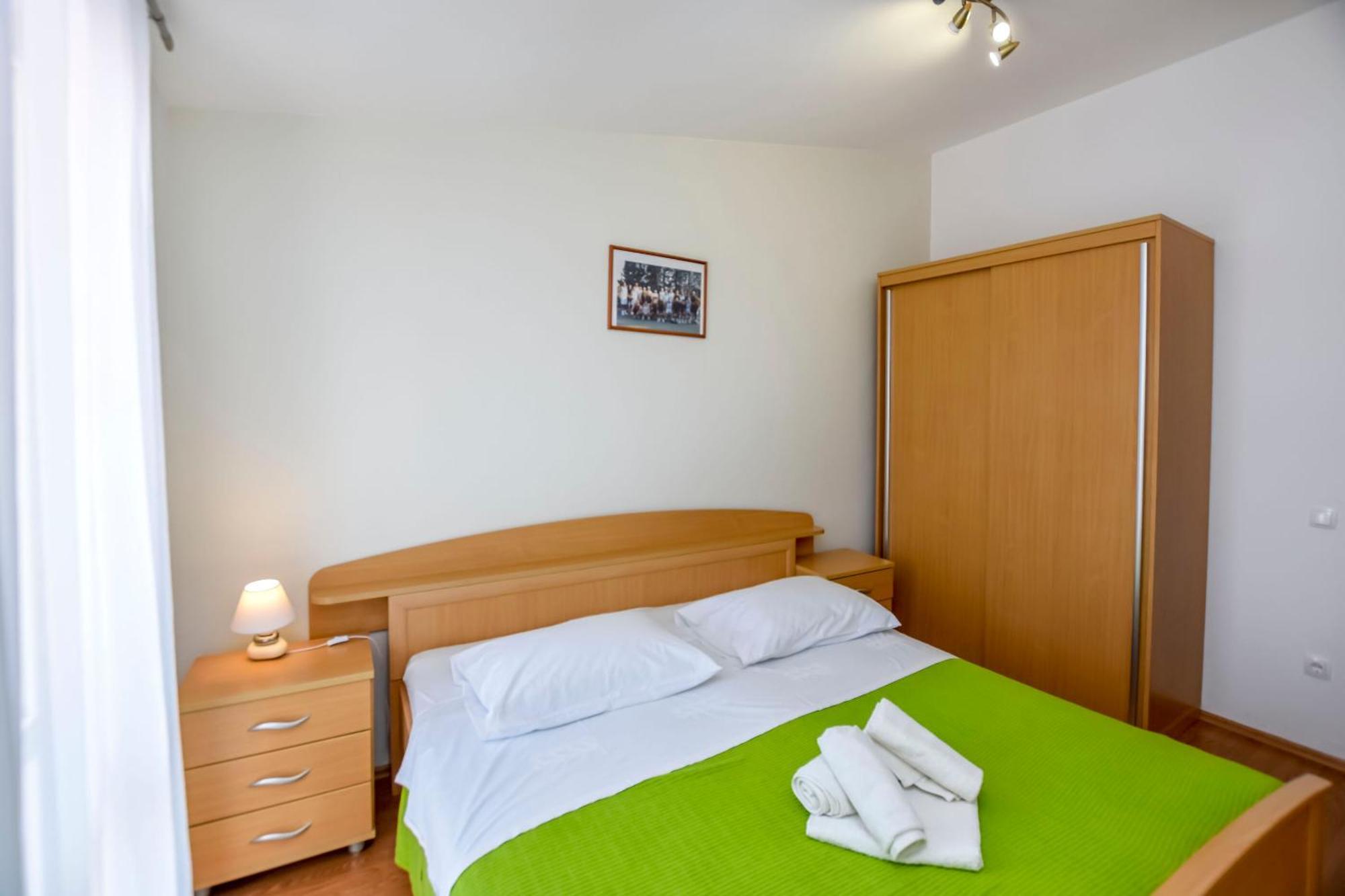 Apartments Jasna Primošten Buitenkant foto